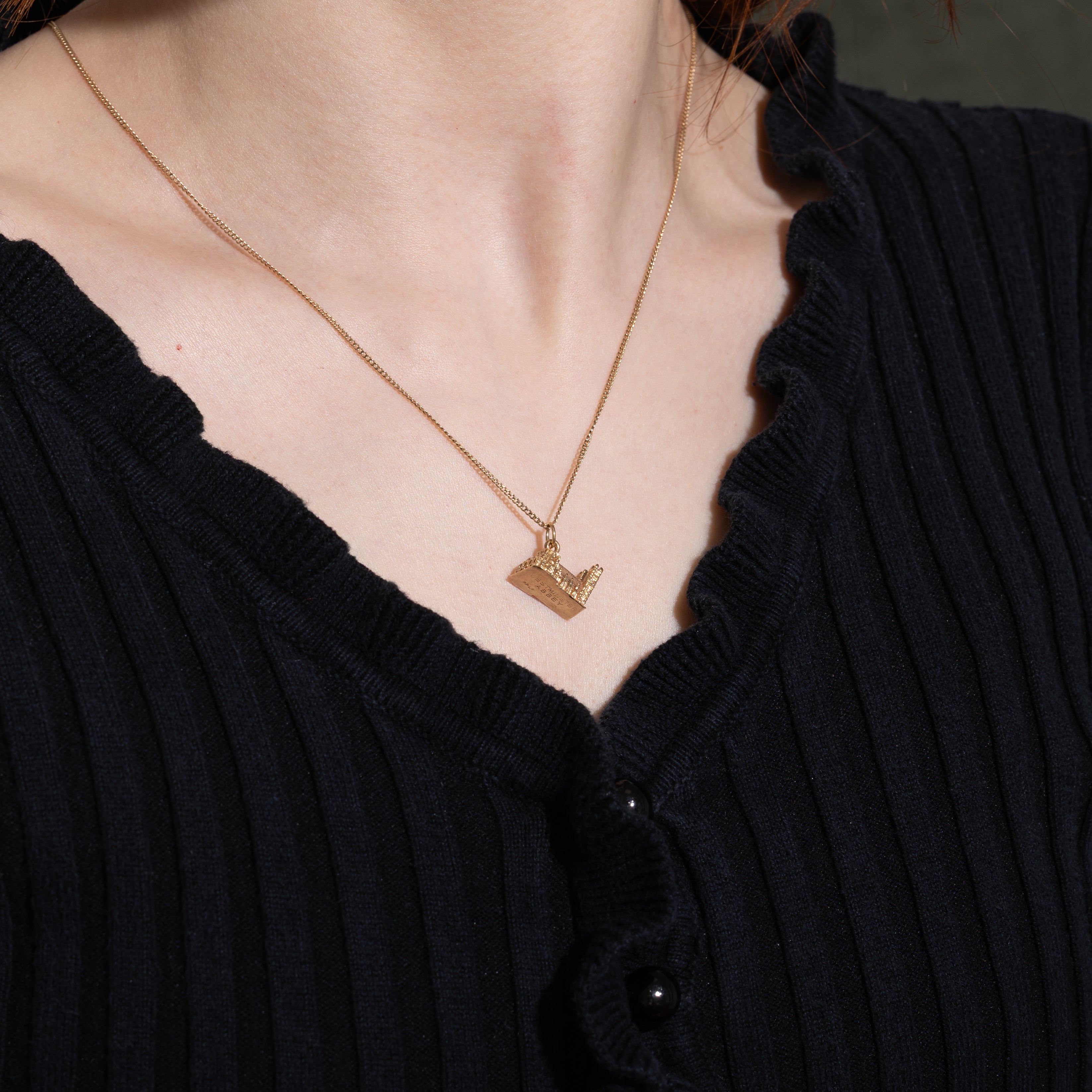 9k Yellow Gold Westminster Abbey Charm