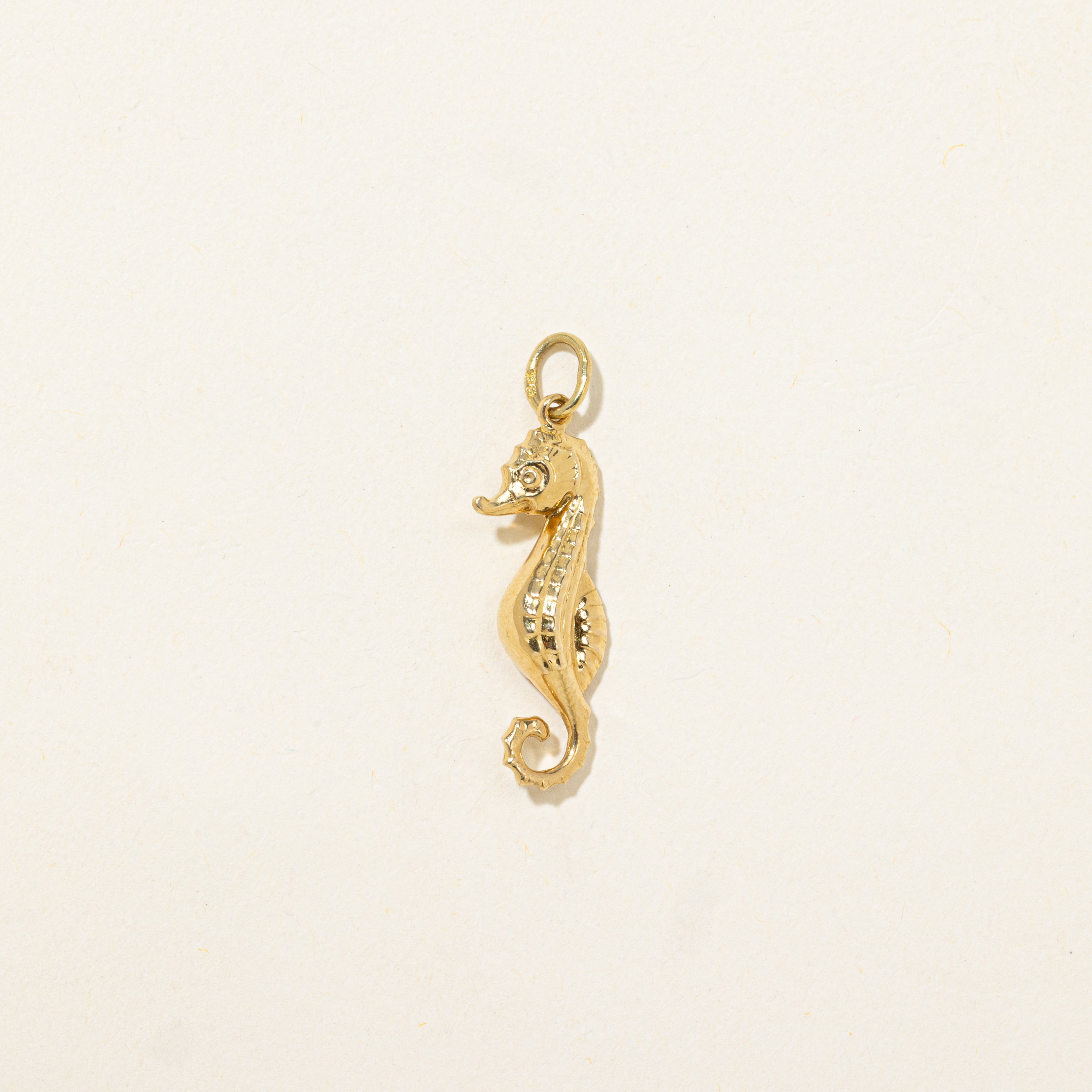 18k Yellow Gold Seahorse Charm