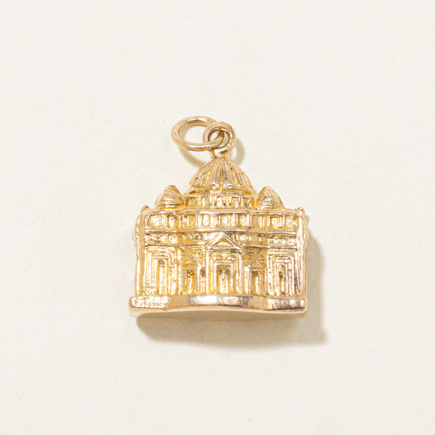 Breloque Basilique Saint-Pierre en or 18 carats