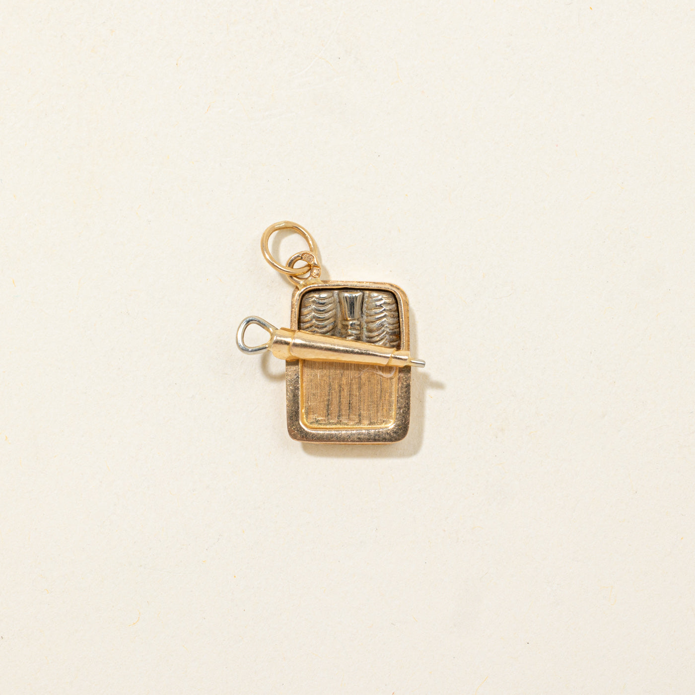 19K Fish Tin Charm