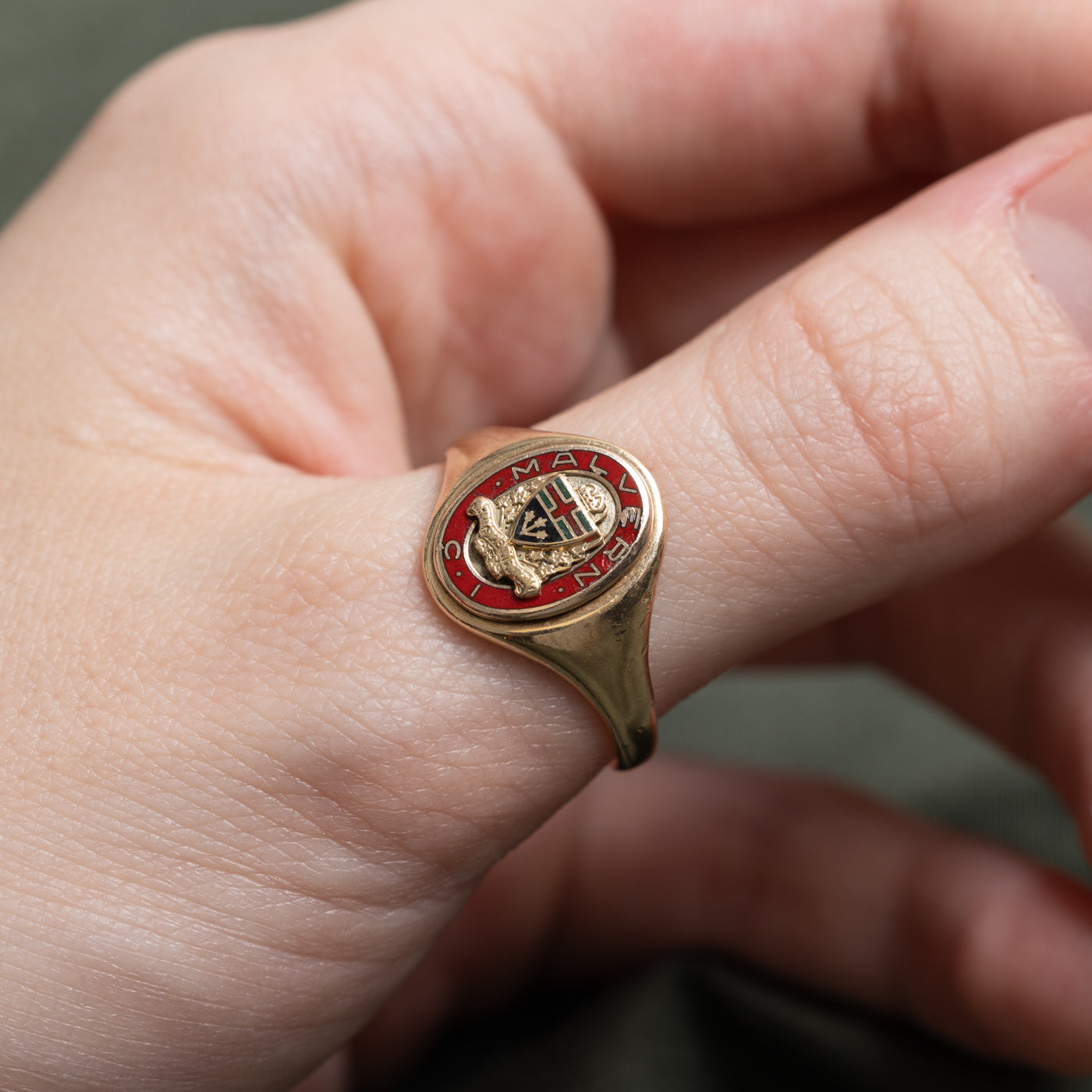 10K "Malvern CI" Signet Ring | SZ 10.5