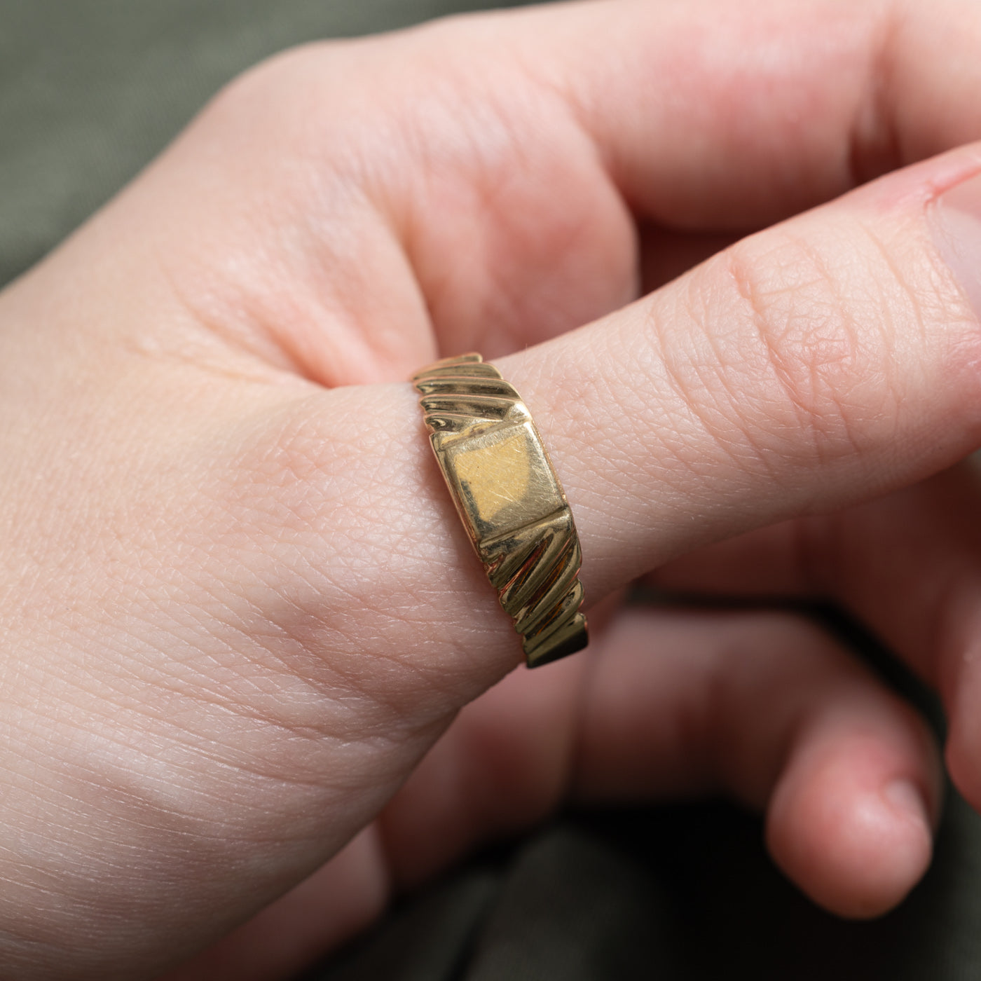 8K Square Grooved Signet Ring | SZ 11.5