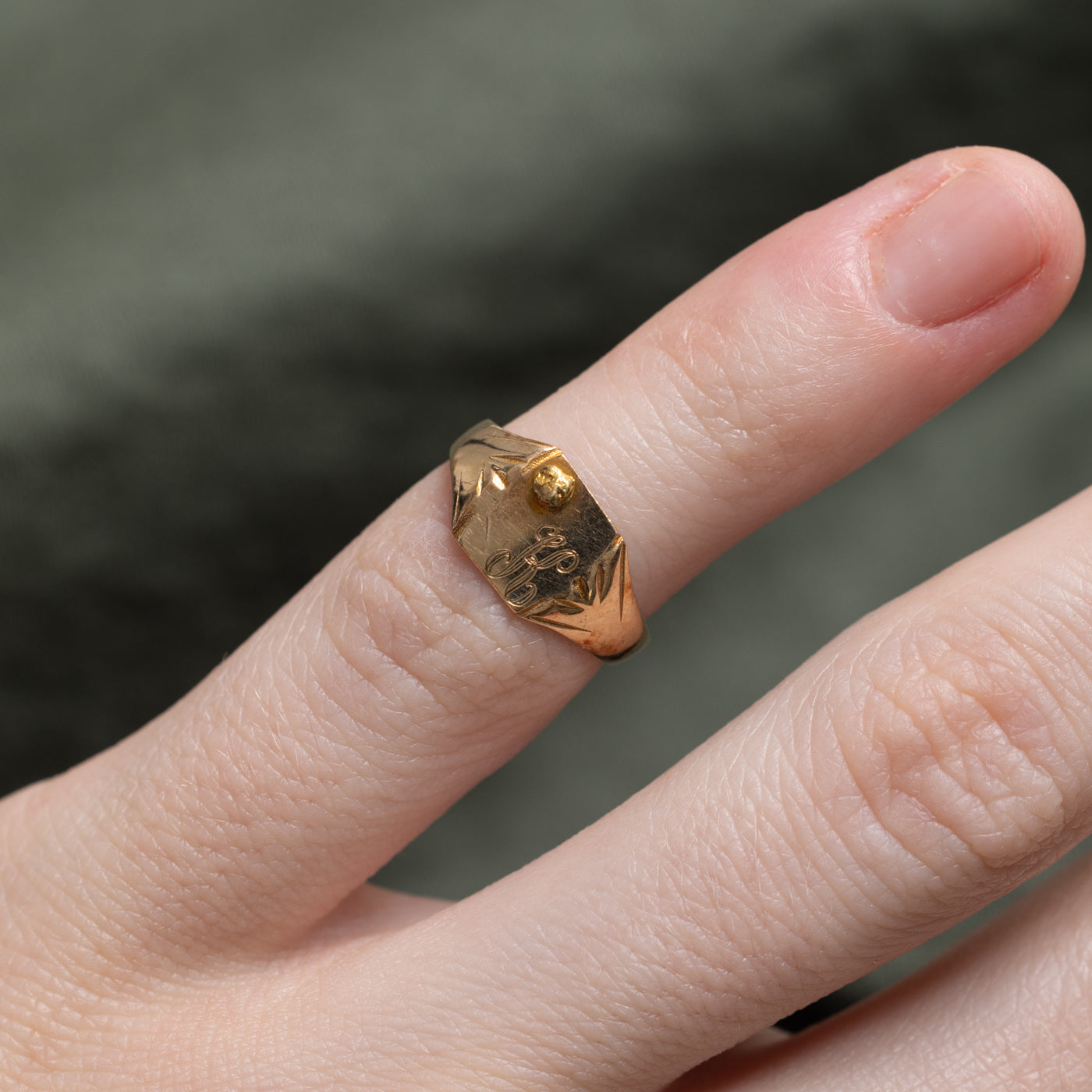 10K "K" Initial Signet Ring | SZ 1.75