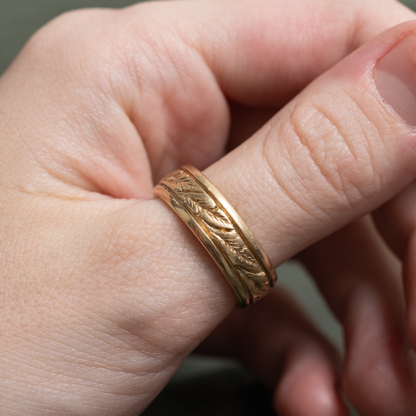 Leaf Engraved Band | SZ 9.75