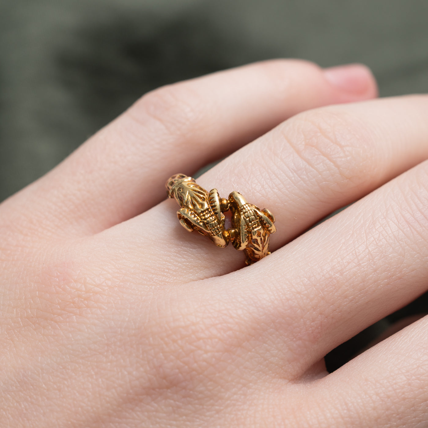 18K Double Ram Head Bypass Ring | SZ 5.75