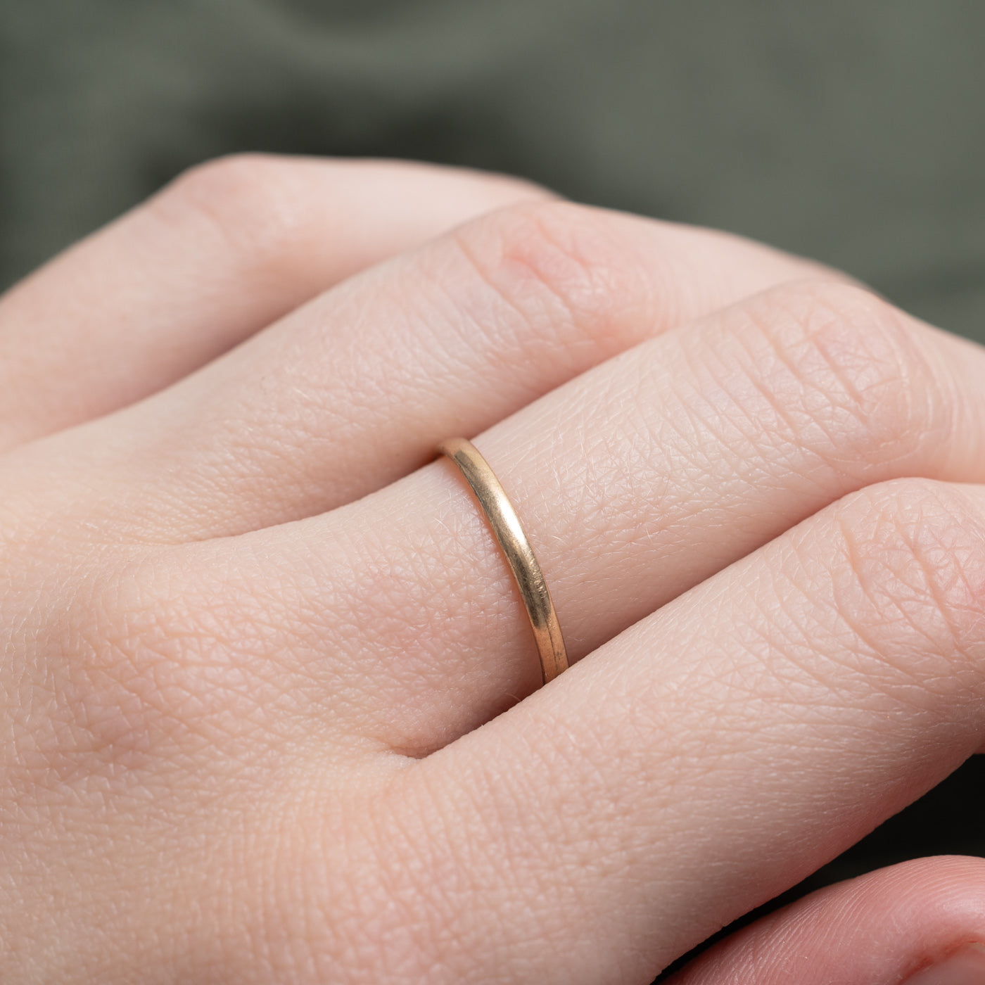 10K Yellow Gold Thin Band | 1.80mm | SZ 6.75