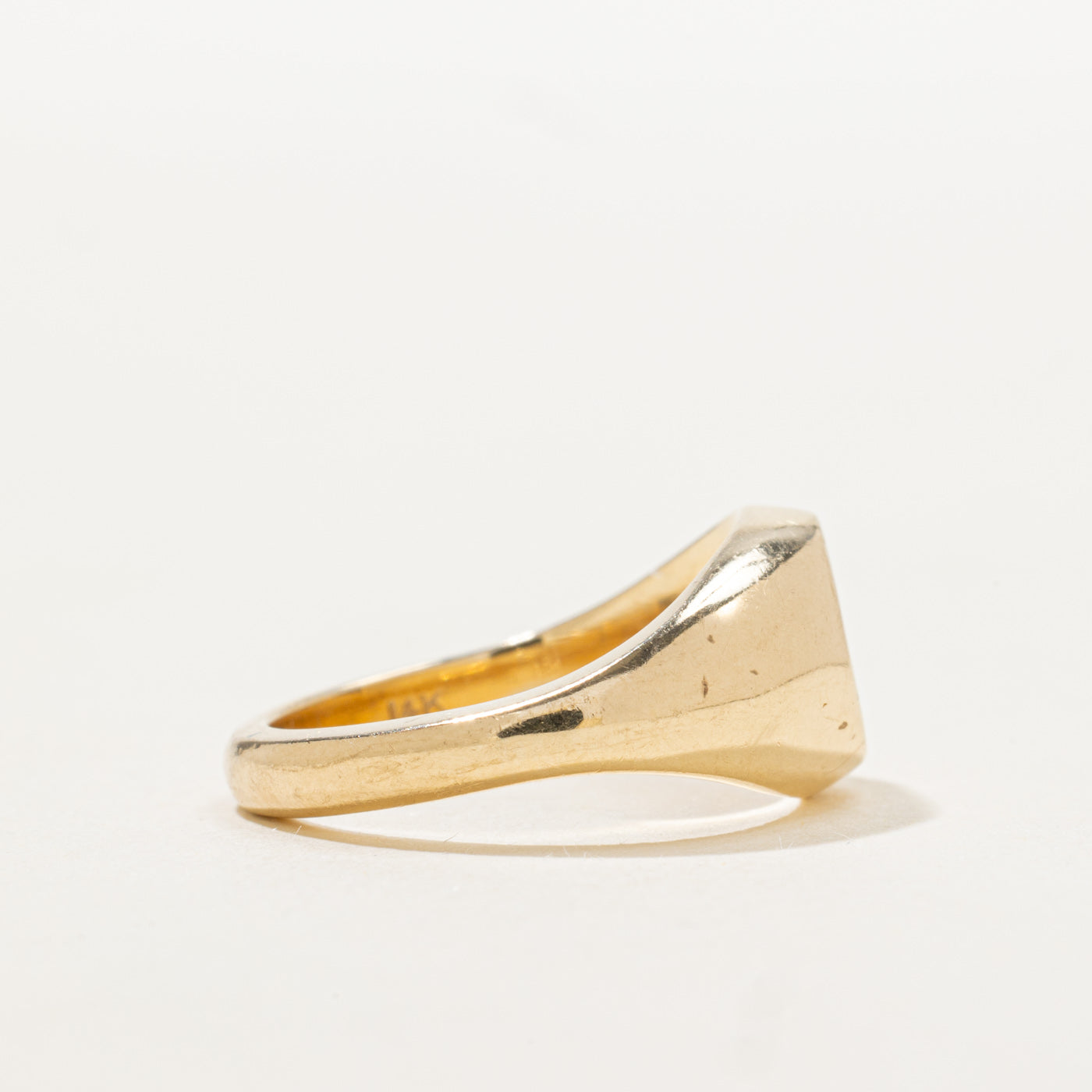 14K Brescia Alumae Signet Ring | SZ 5