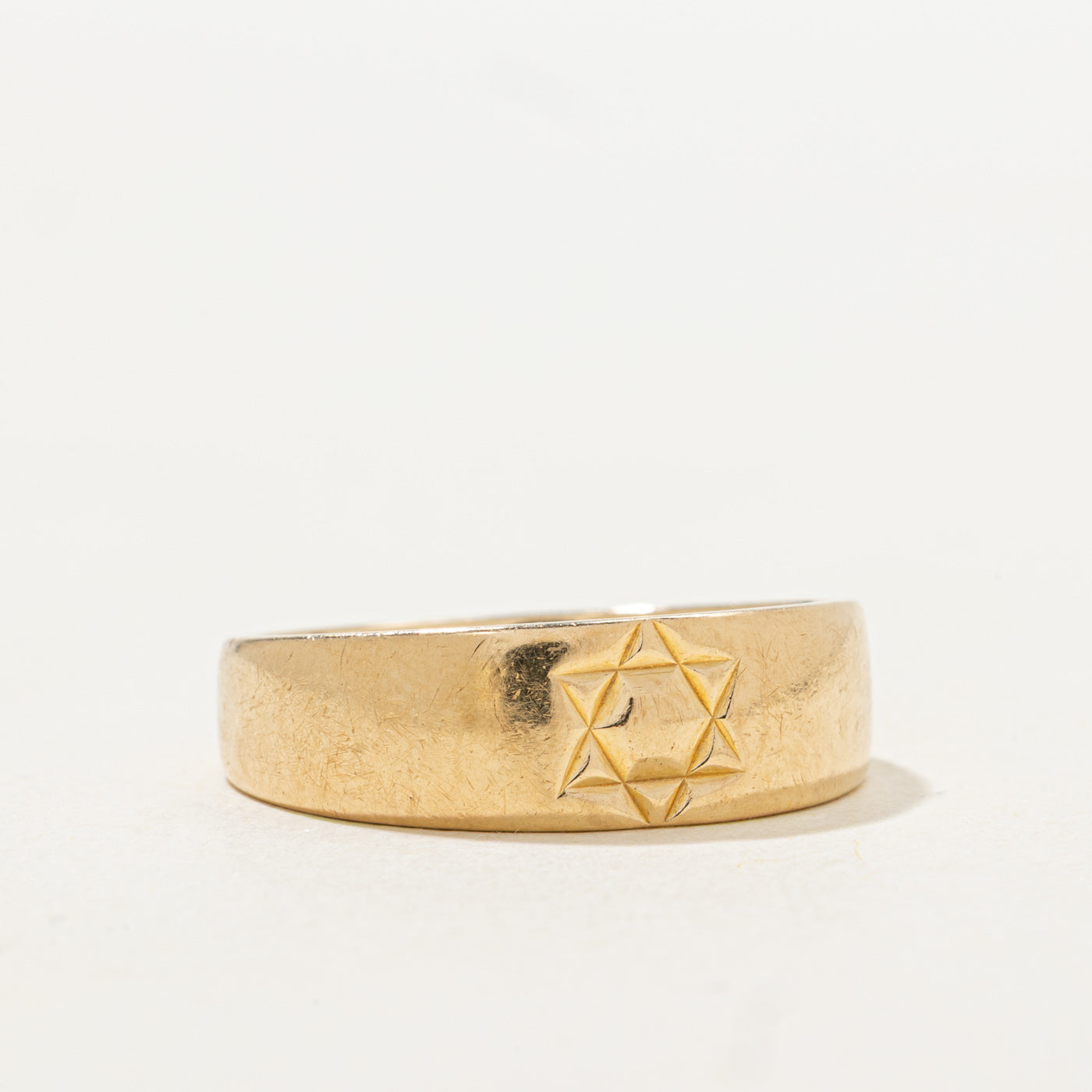 Canadian 14K Star of David Band | 6.70mm | SZ 9
