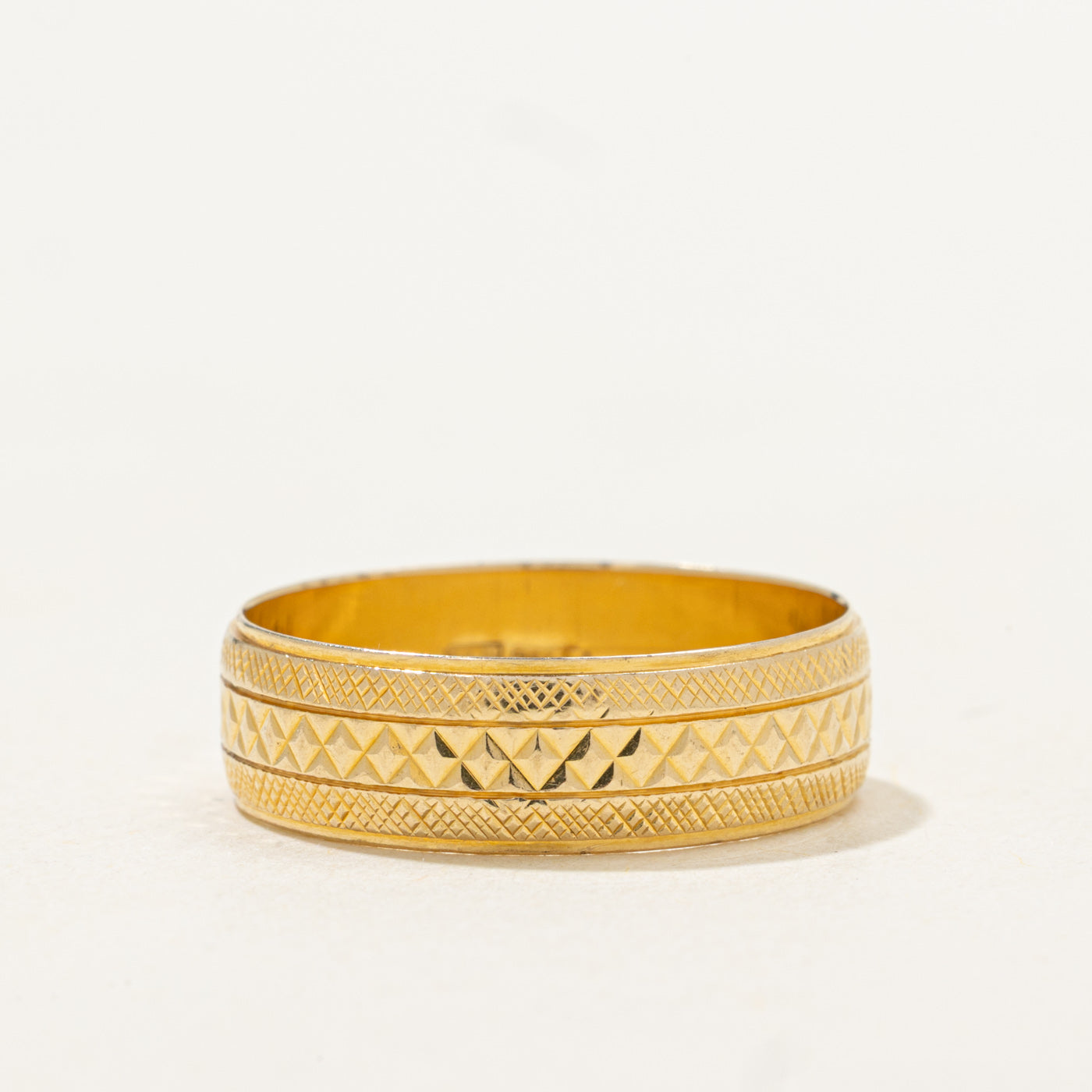 18K Engraved Band | 5.75mm | SZ 7.25