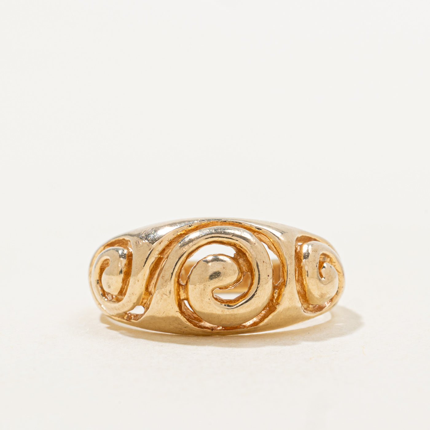 9K Openwork Swirl Dome Ring | SZ 5