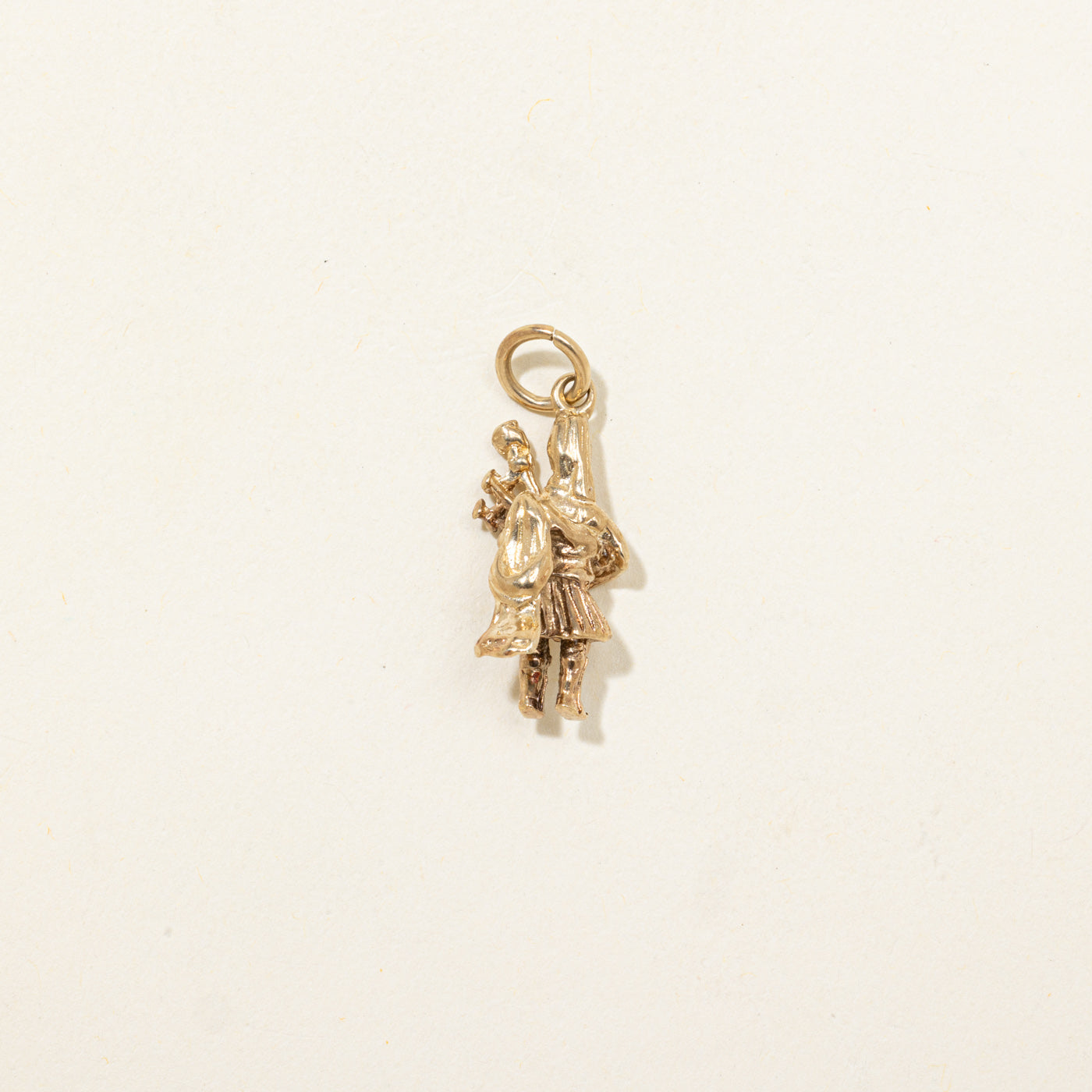 9k Scottish Bagpiper Charm
