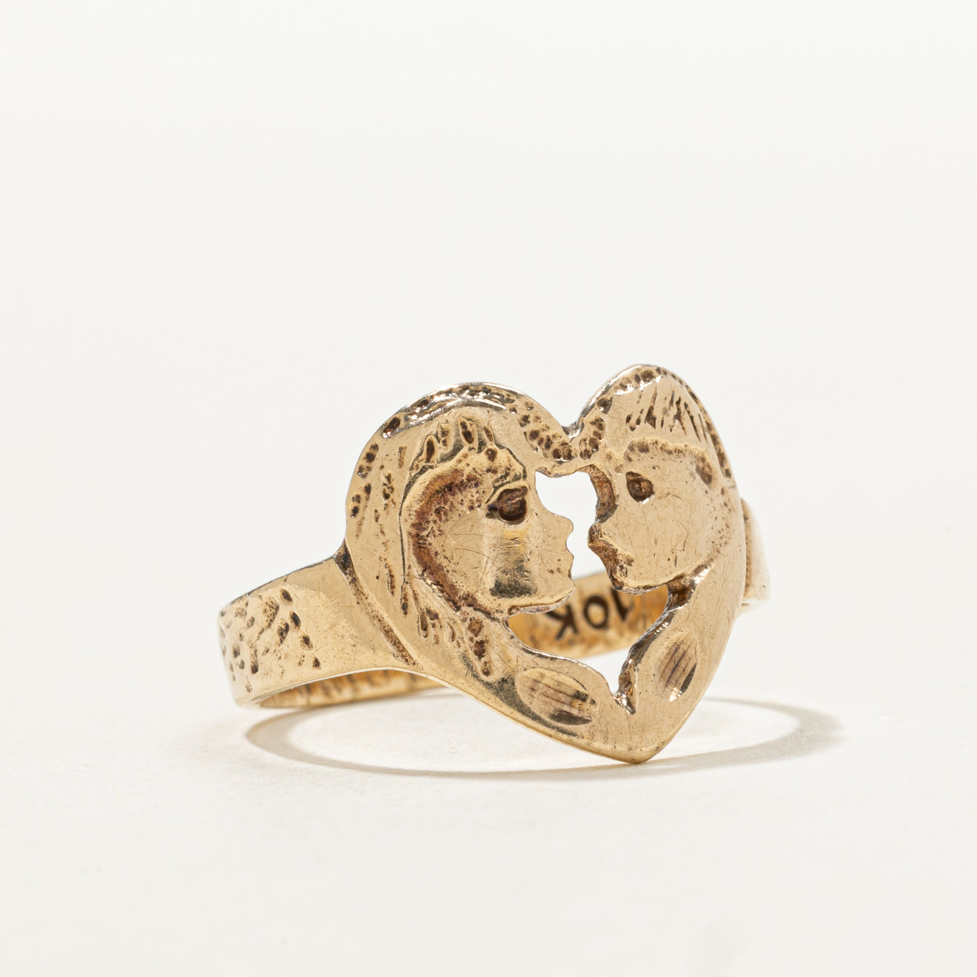 10K Double Side Portrait Heart Ring | SZ 6