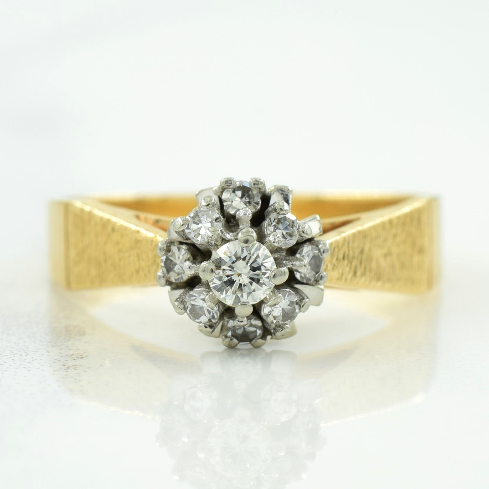 Cluster Diamond Ring | 0.23ctw | SZ 6.5 |