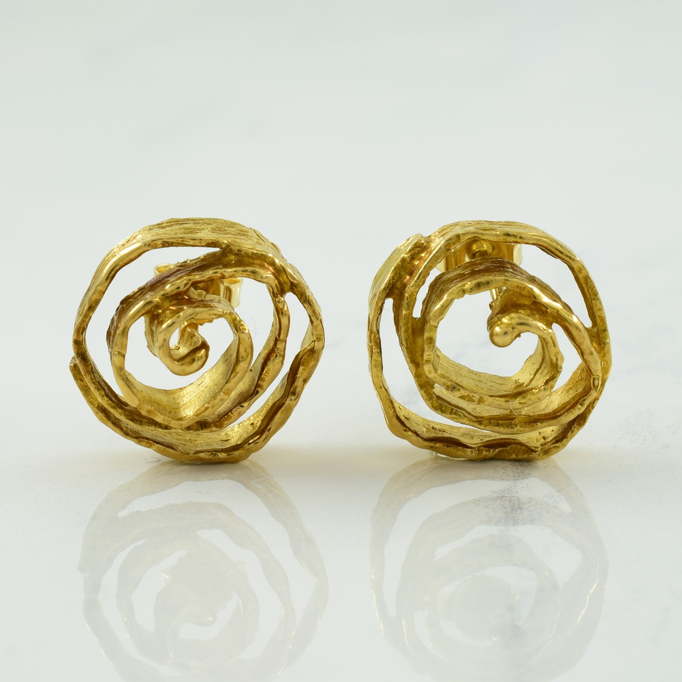 14k Yellow Gold Spiral Stud Earrings |