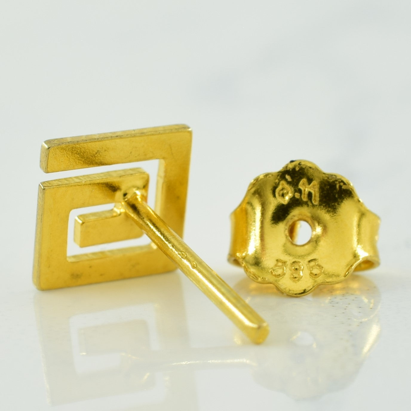 14k Yellow Gold Spiral Stud Earrings