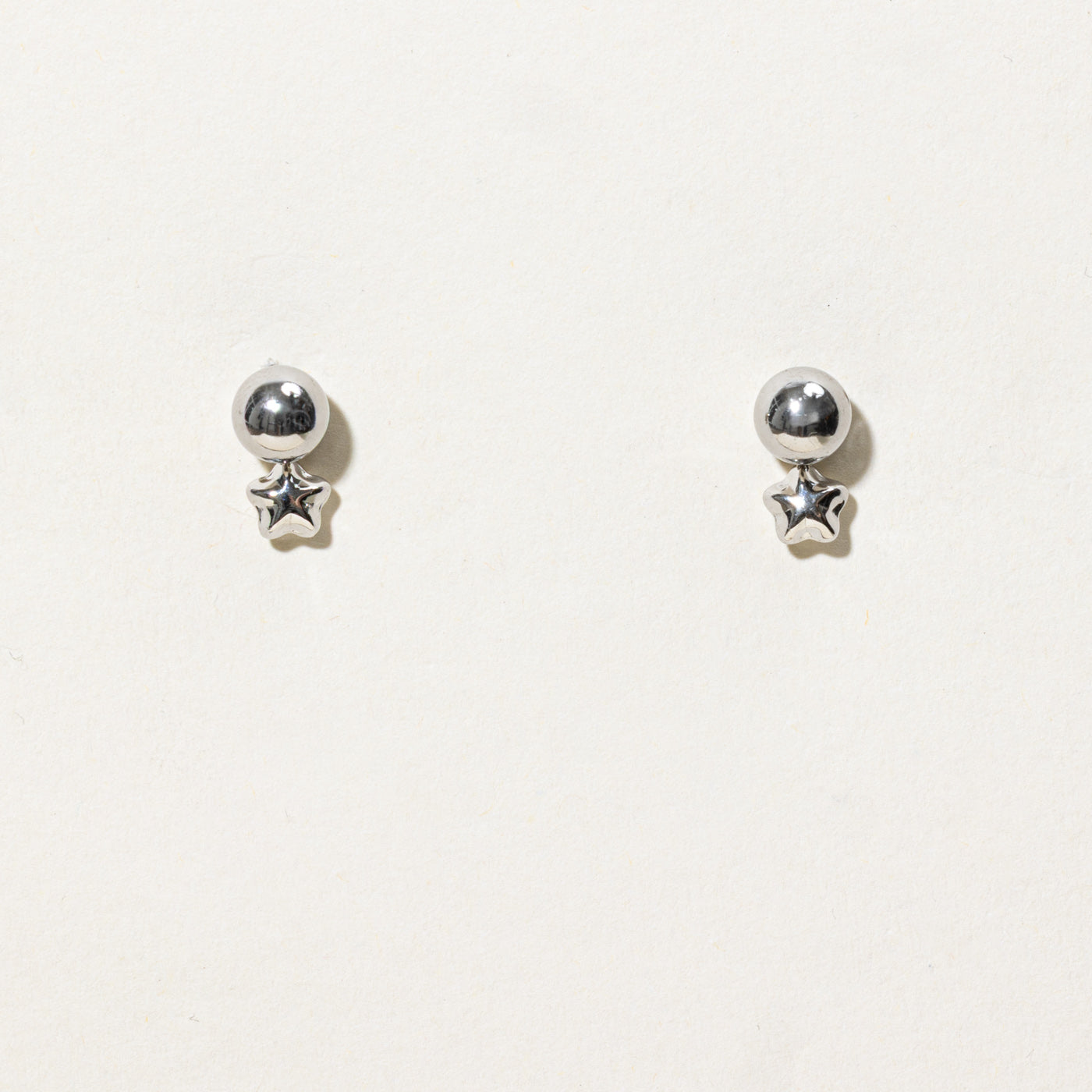 Boucles d'oreilles puces en platine, sphère et étoile