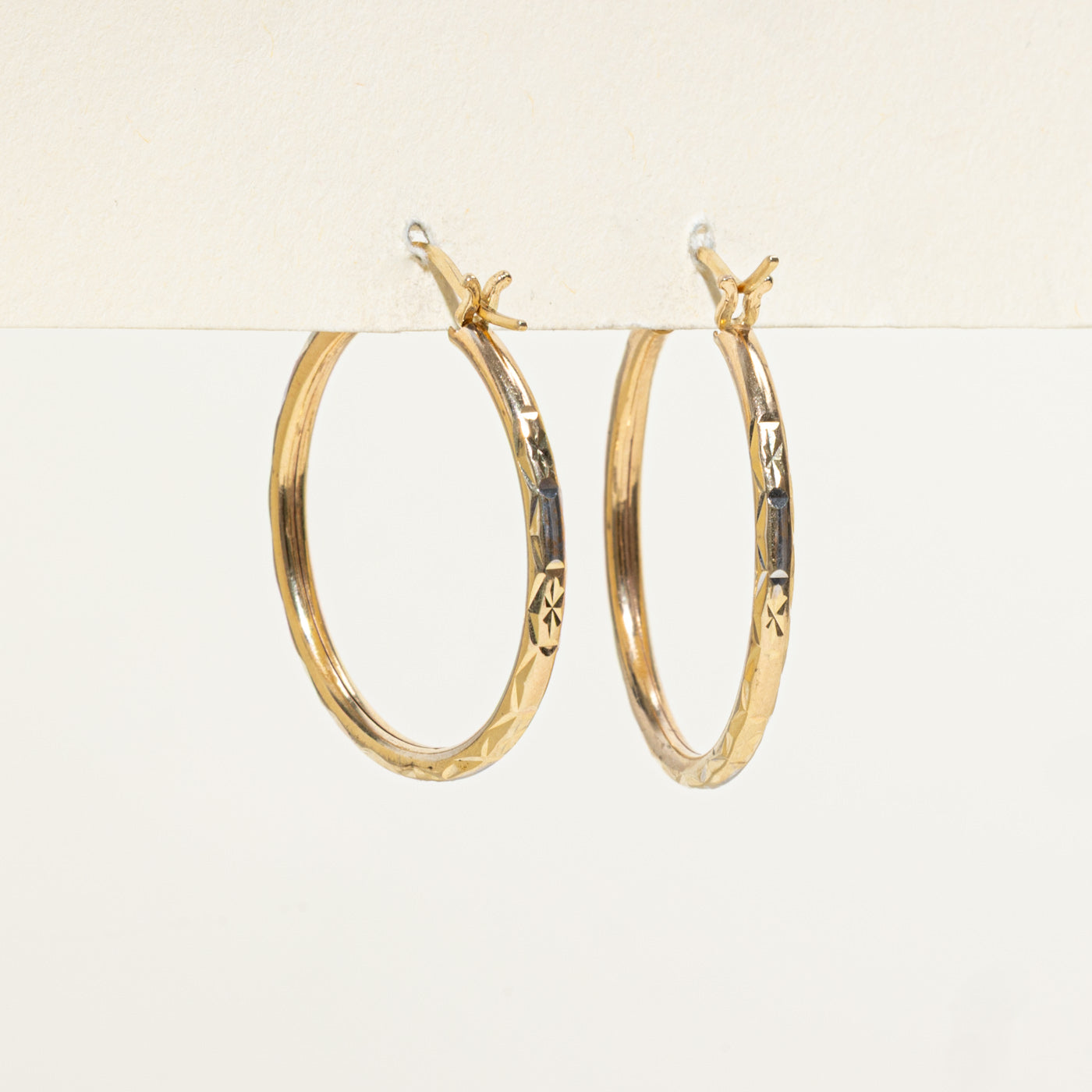 Boucles d'oreilles créoles texturées