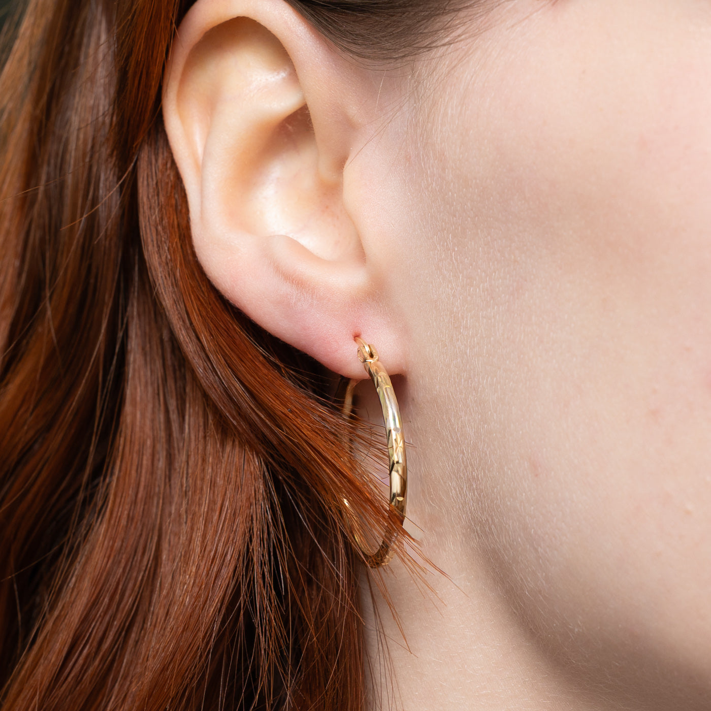 Boucles d'oreilles créoles texturées