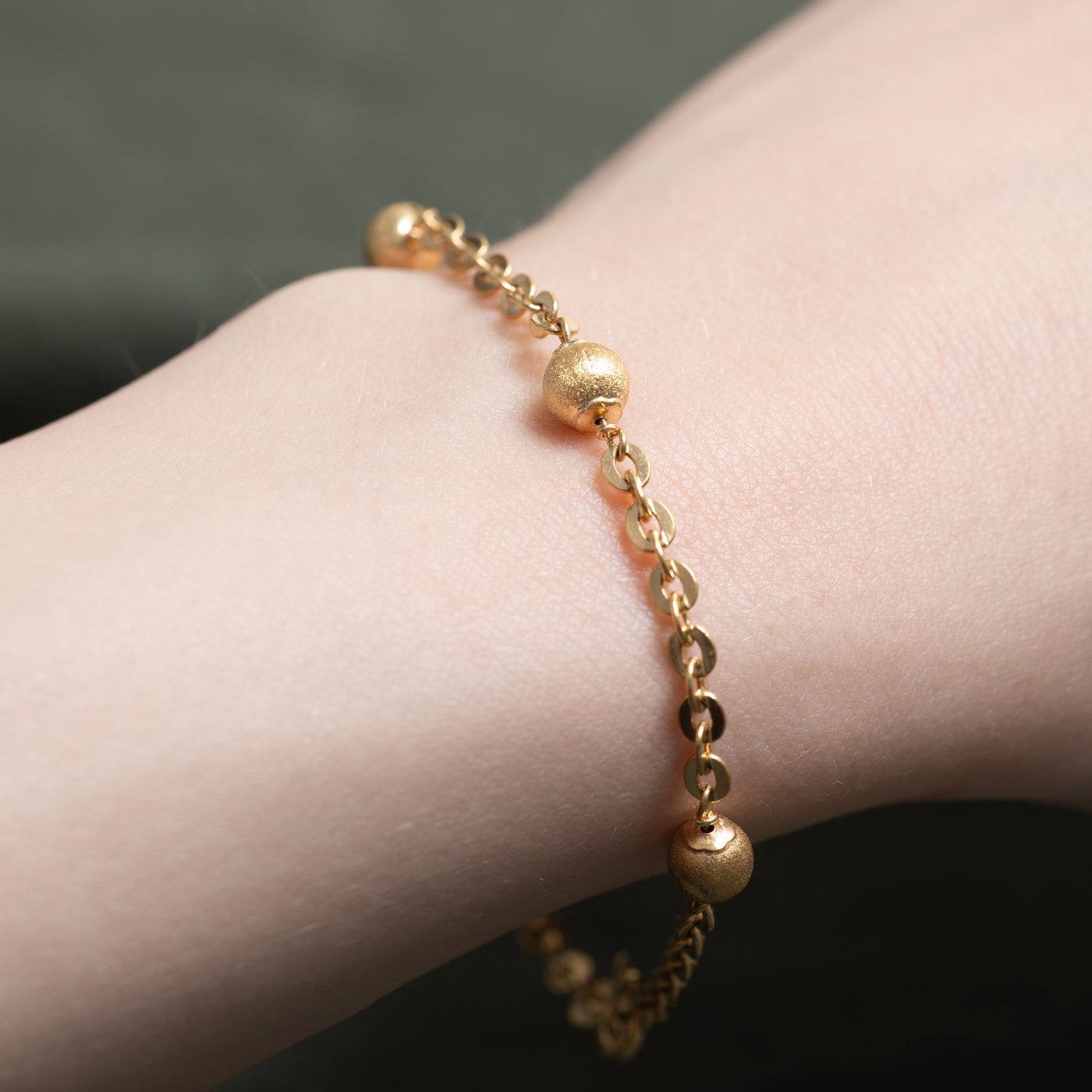 Bracelet à maillons satellites en or jaune 18 carats | 18 cm