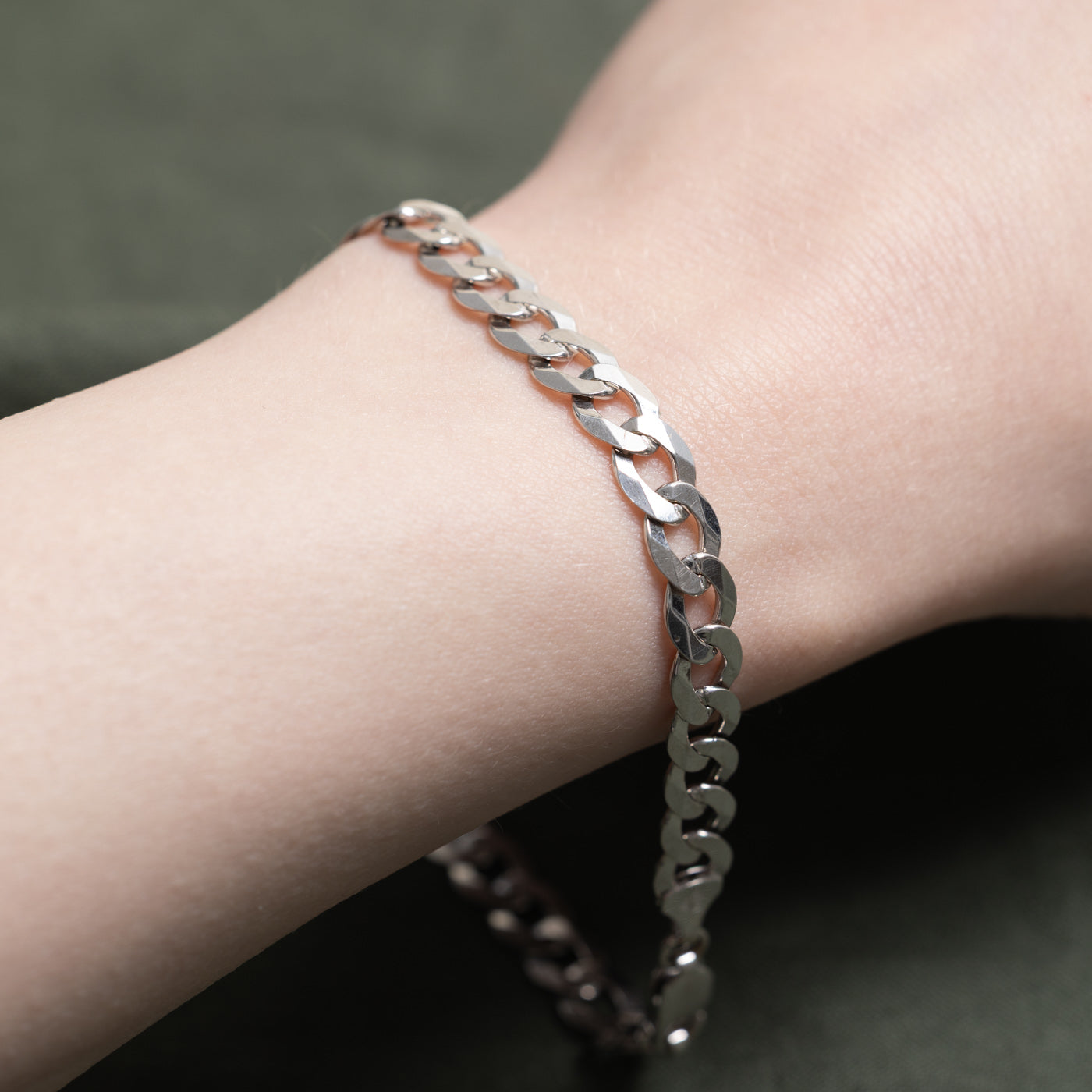 Bracelet chaîne gourmette en or blanc 10 carats | 21,6 cm