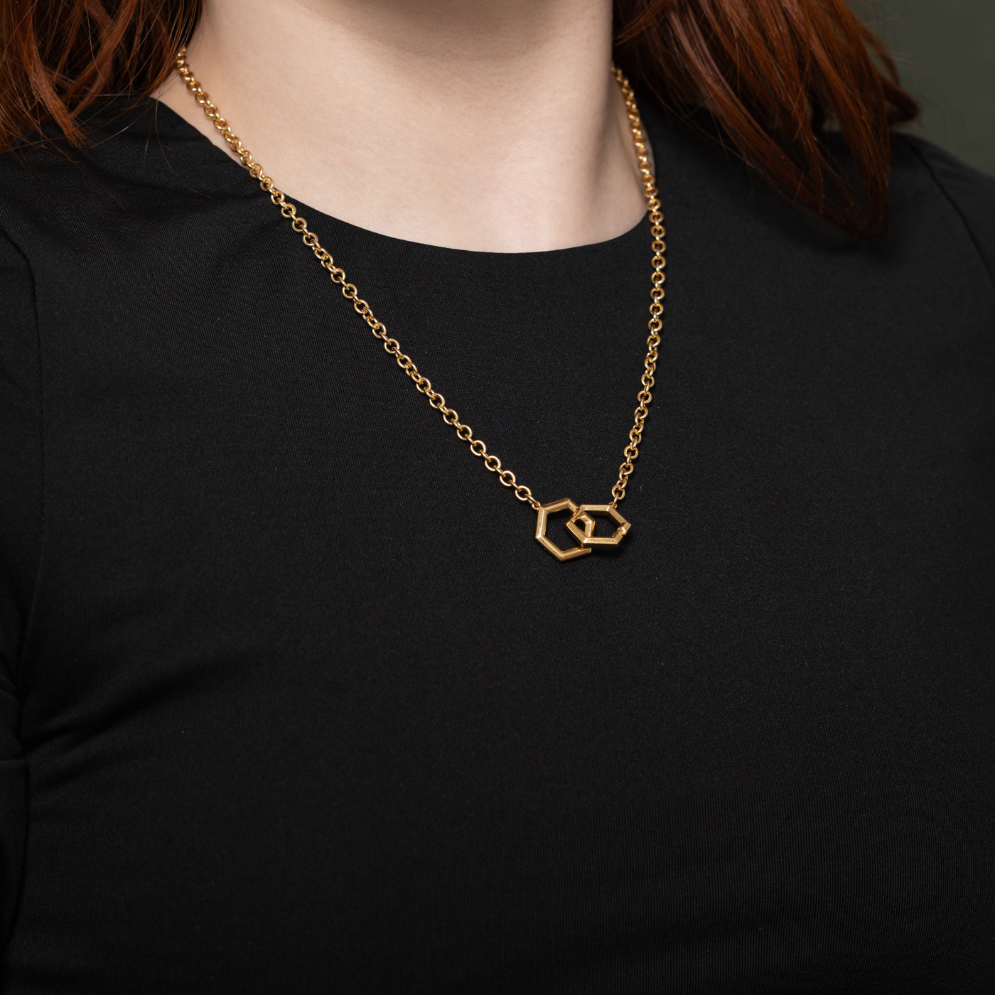 Collier pendentif à maillons hexagonaux en or 18 carats | 51 cm