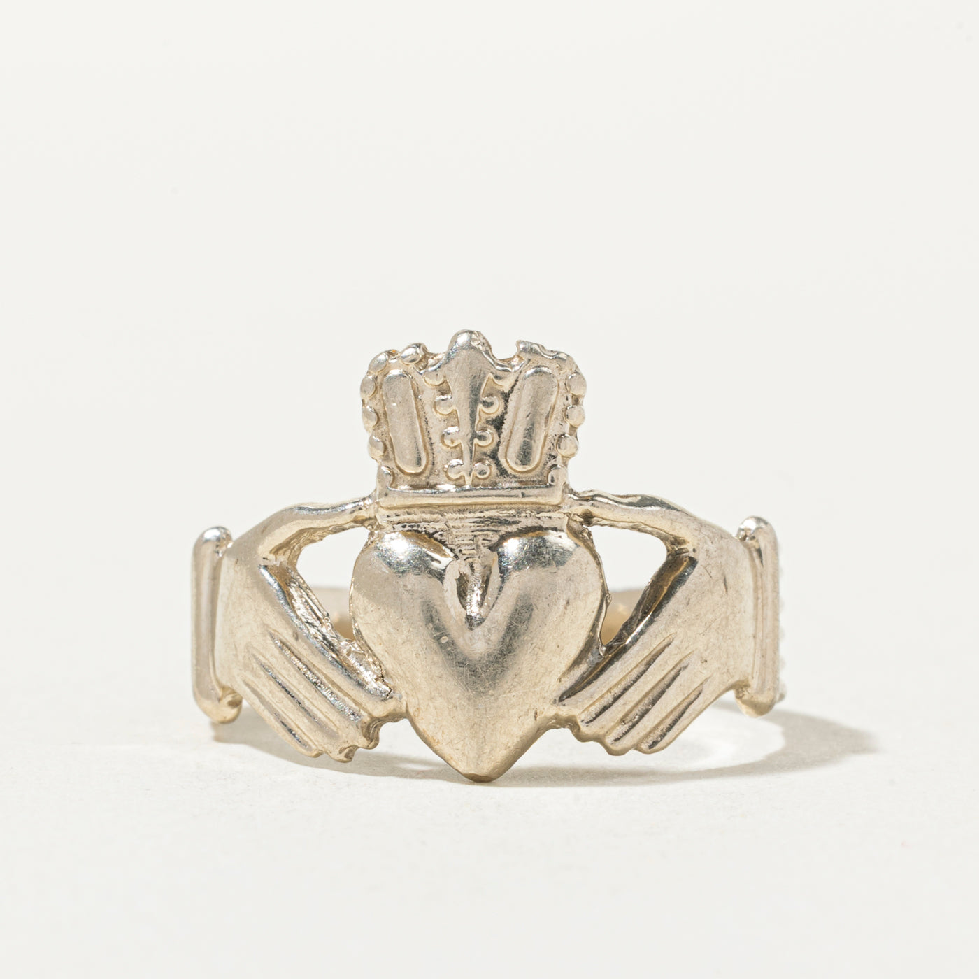 14k White Gold Claddagh Ring | SZ 7.25