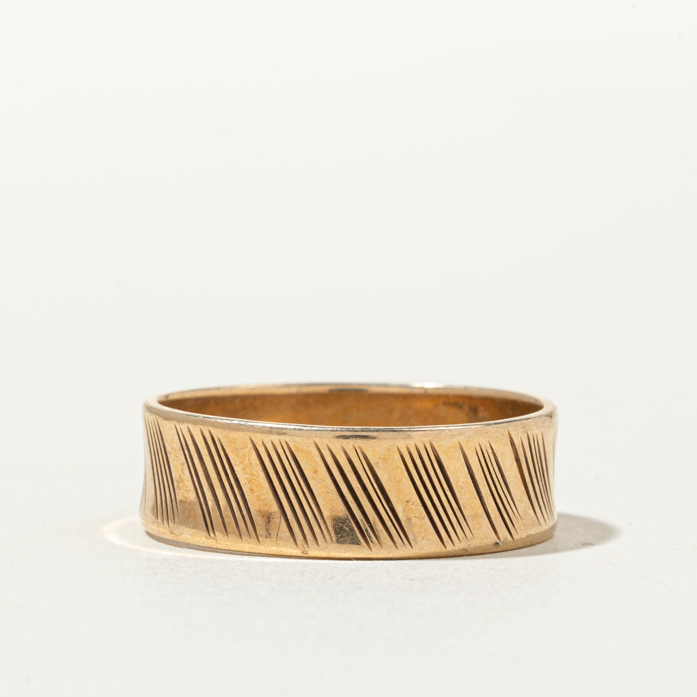 10k Band Engraved Ring | 7mm | SZ 11