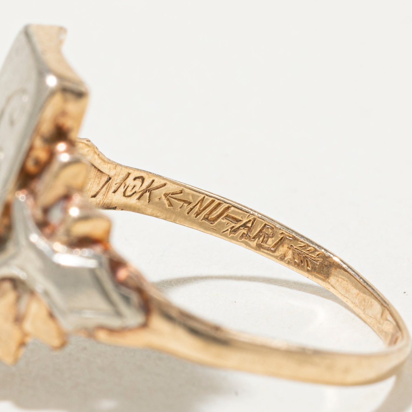 10k "RP" Initial Engraved Rectangle Signet Ring | SZ 5.25