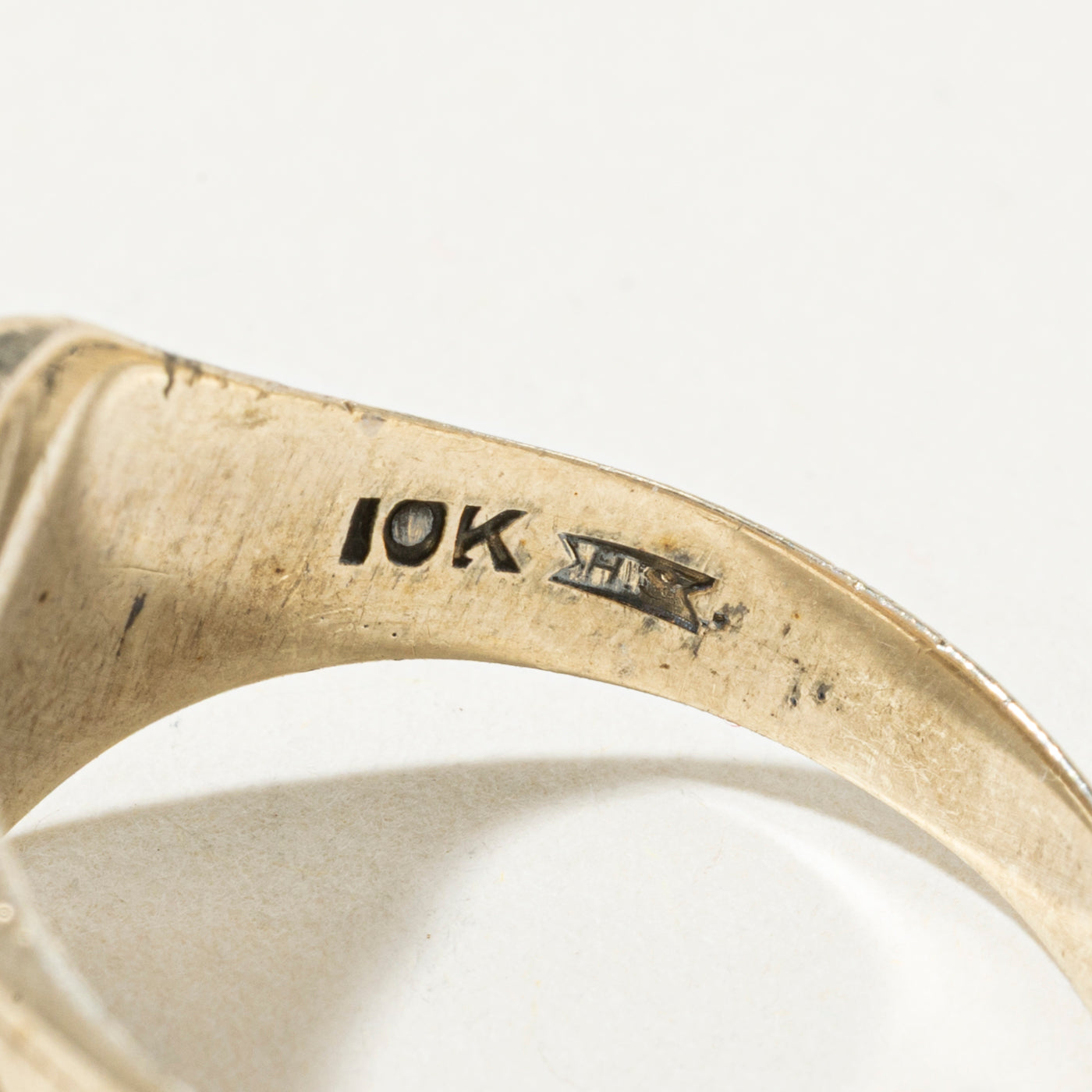 10k "RBL" Initial Engraved Signet Ring | SZ 9