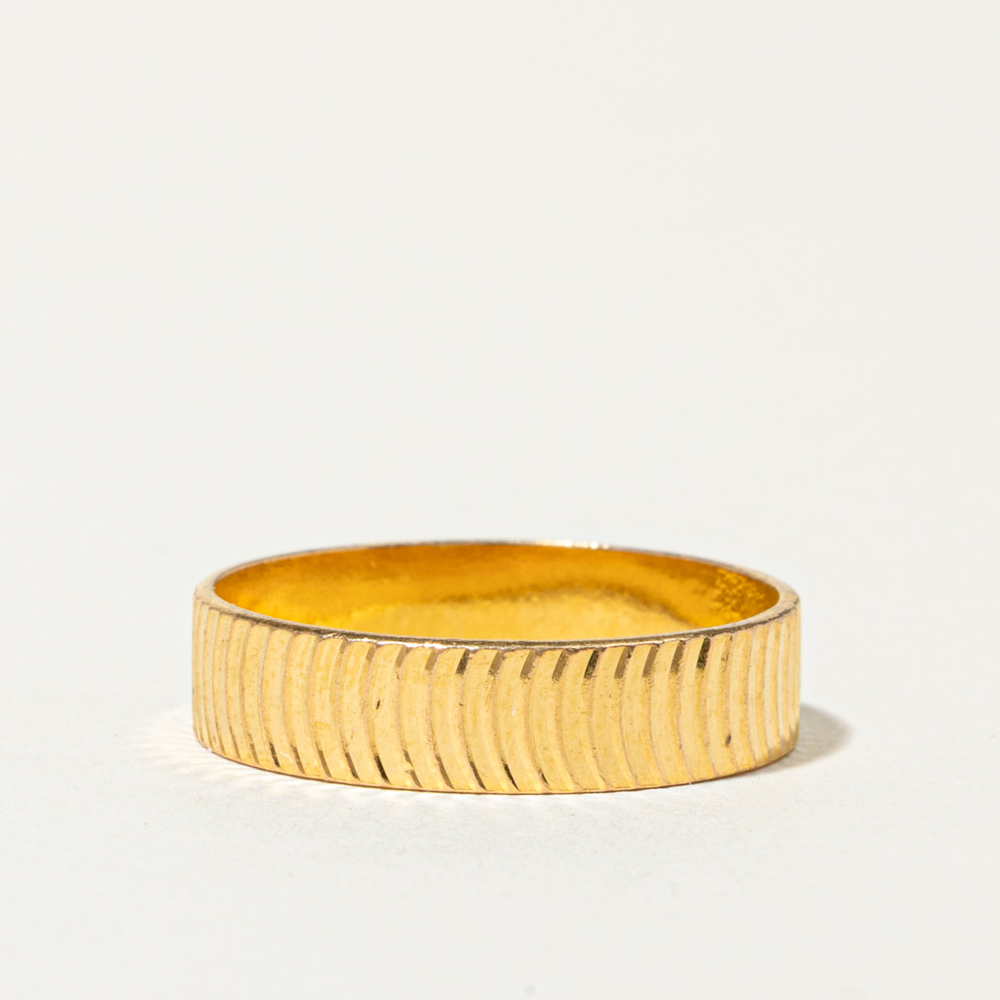 22k Yellow Gold Grooved Band | 5mm | SZ 8