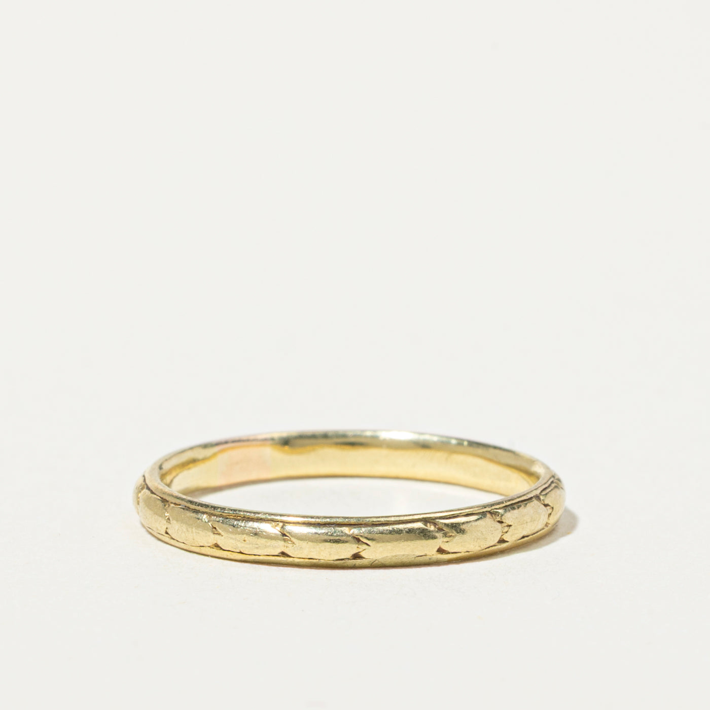 18k Engraved Stacking Band | 2mm | SZ 6