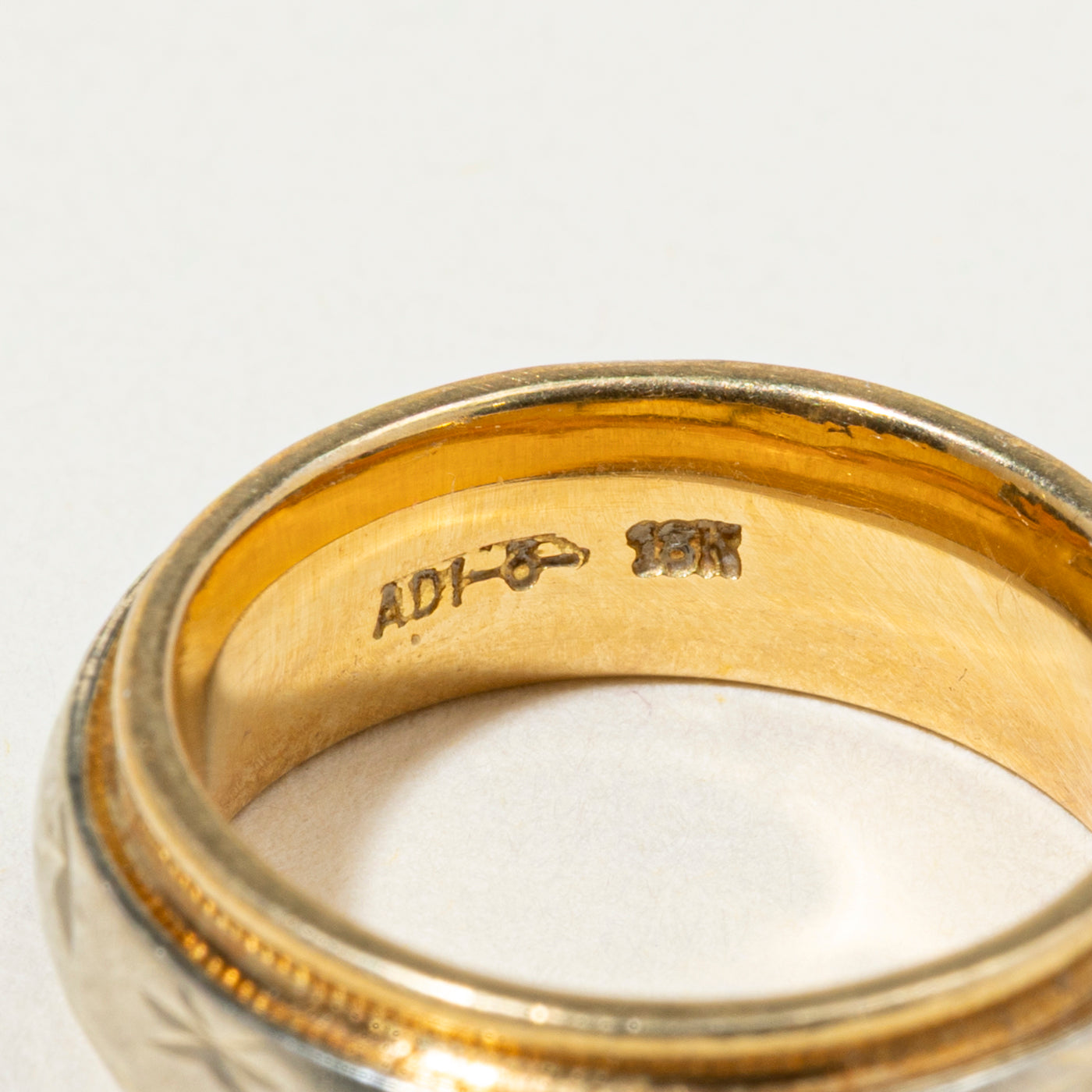 18k Two Tone Gold Engraved Band | 6mm | SZ 3