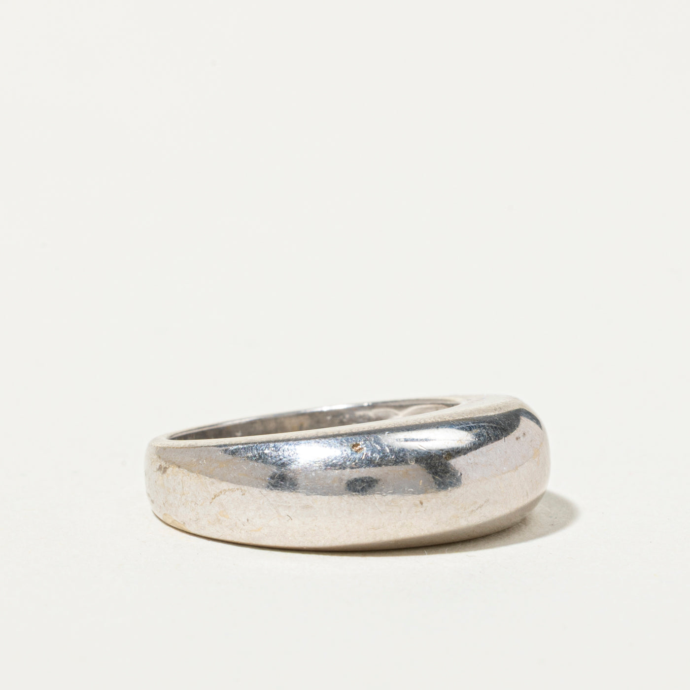 18k White Gold Dome Ring | SZ 6.75