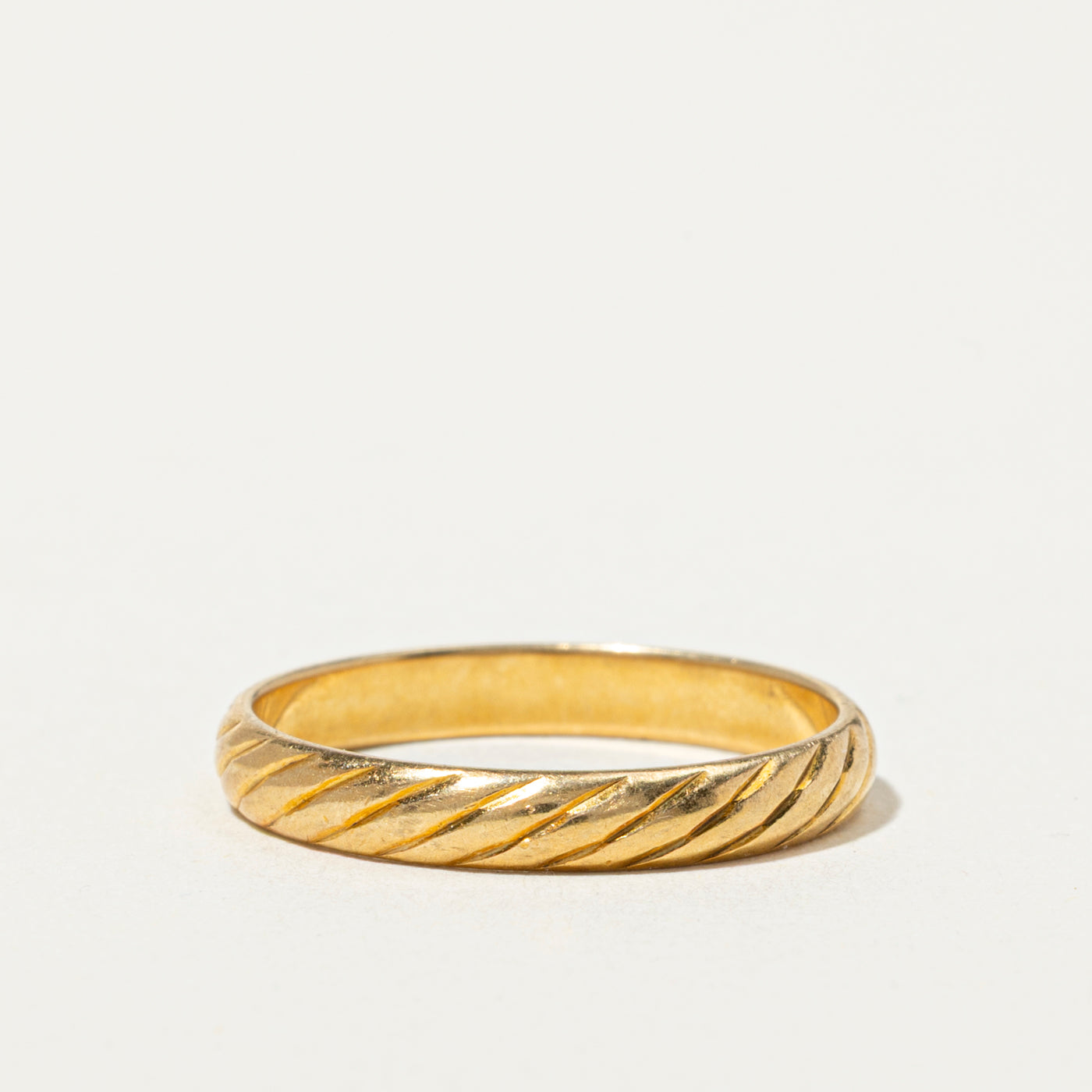 Italian 18k Grooved Band | 3mm | SZ 8.25
