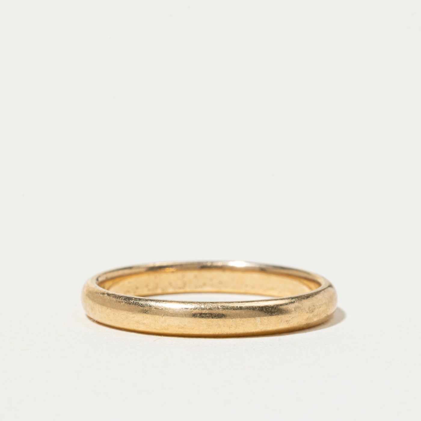 18k Plain Thin Stacking Band | 2.5mm | SZ 7