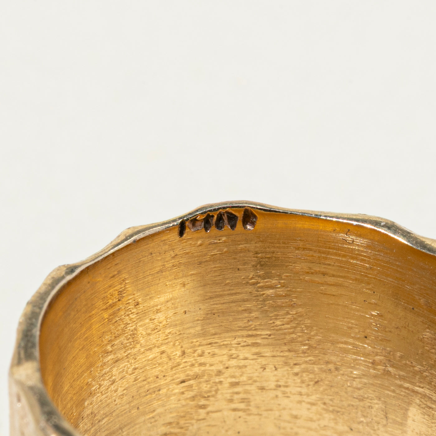 14k Hammered Wide Cigar Band | 13mm | SZ 5