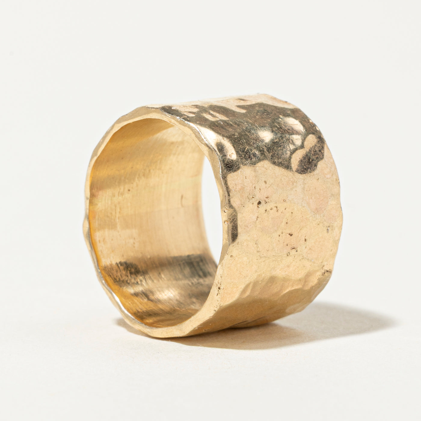 14k Hammered Wide Cigar Band | 13mm | SZ 5