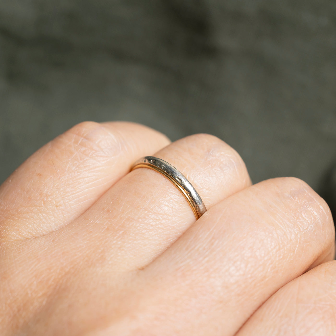 18k Plain Thin Stacking Band | 2mm | SZ 5.25