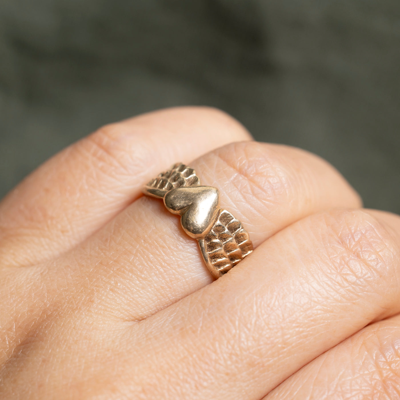 14k Heart Wing Textured Ring | SZ 7.25