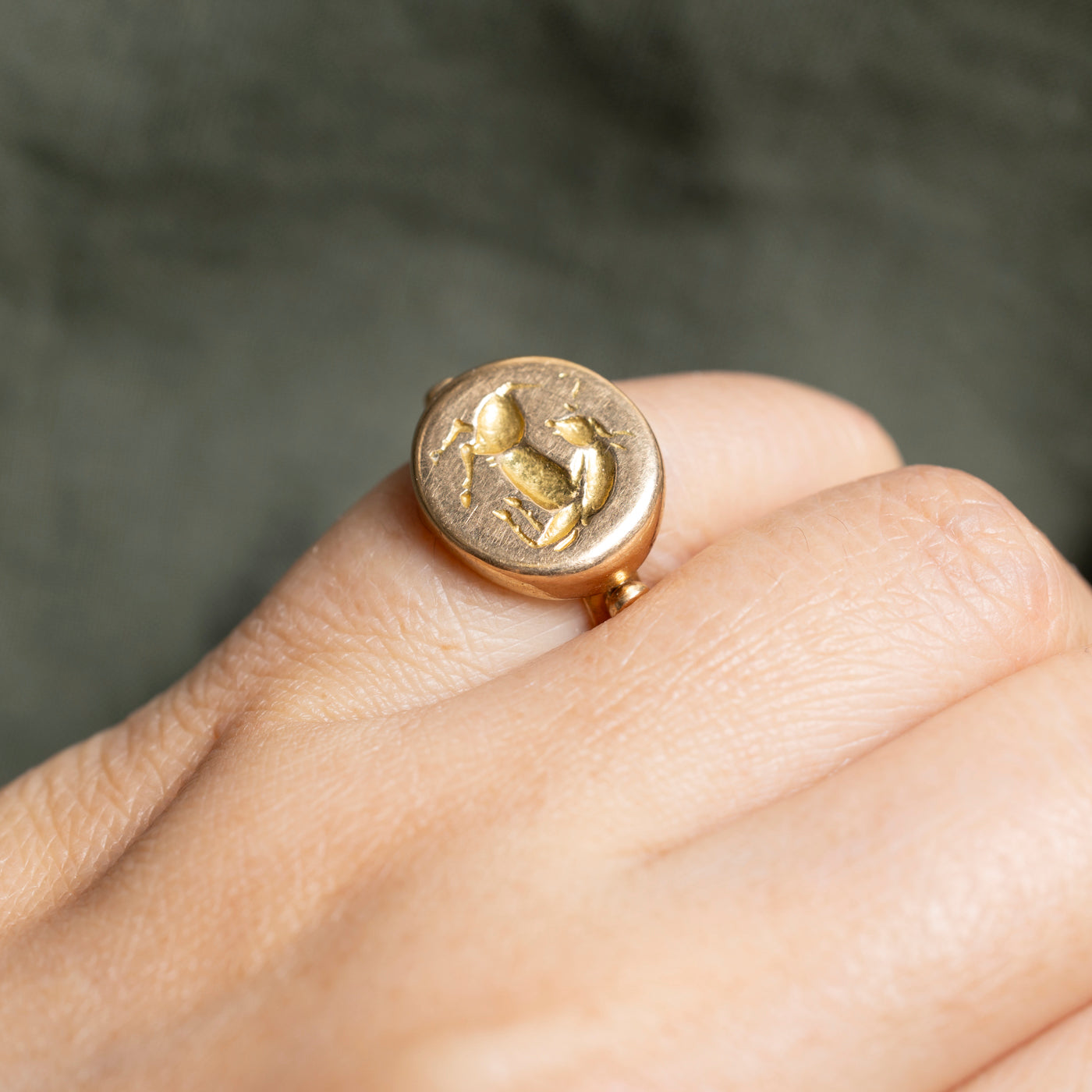 18k Aries Zodiac Signet Ring | SZ 3.75