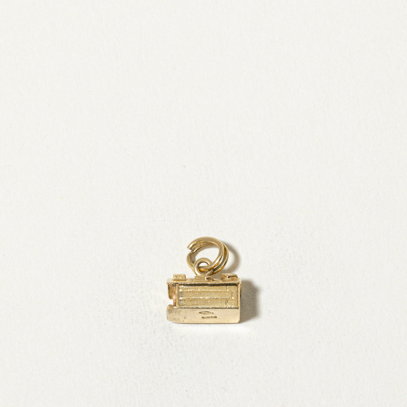 18k Heart Cabin Charm