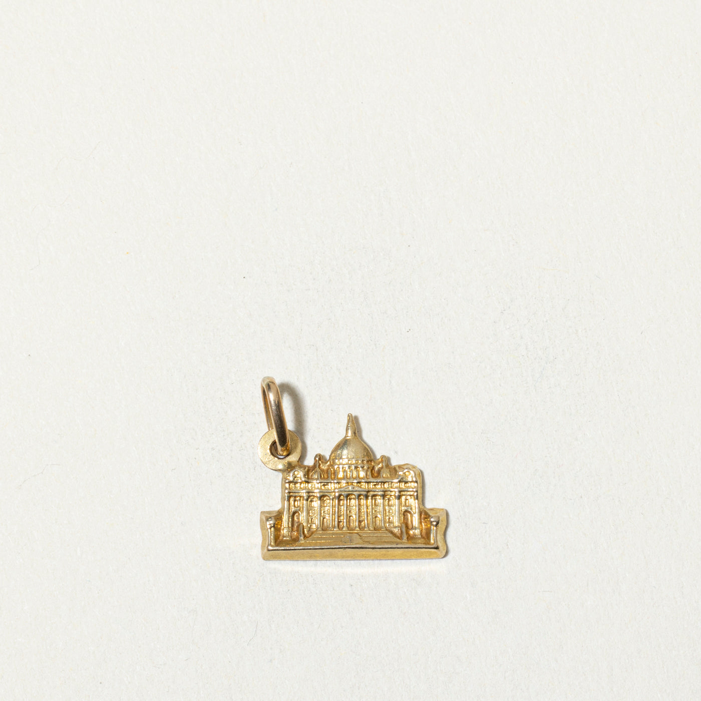 Vintage Italian 18k St. Peter's Basilica Charm