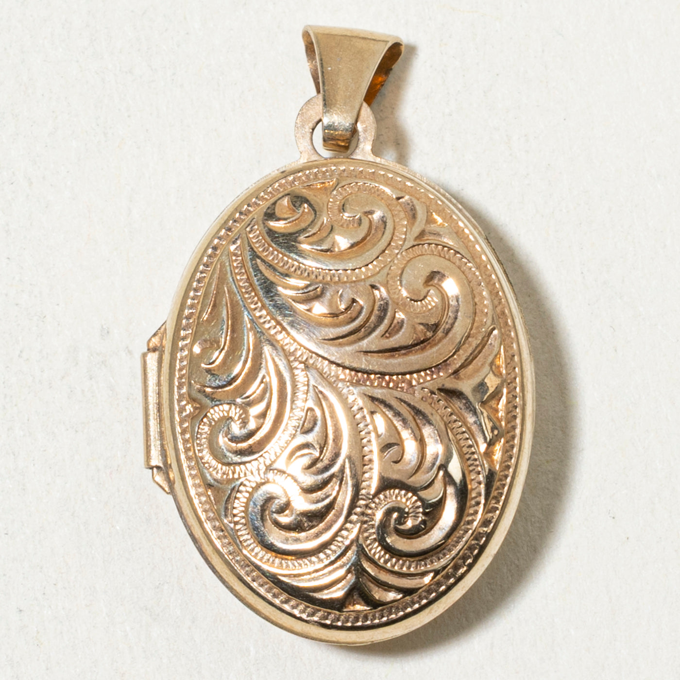 10k Scrollwork Engraved Locket Pendant
