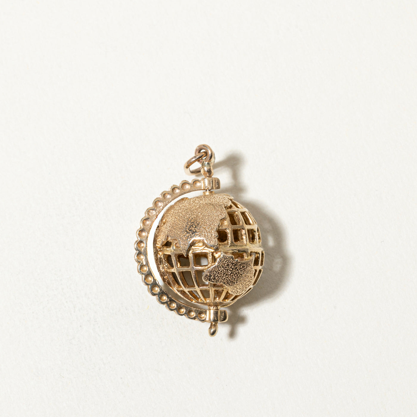 10k 3D Globe Charm
