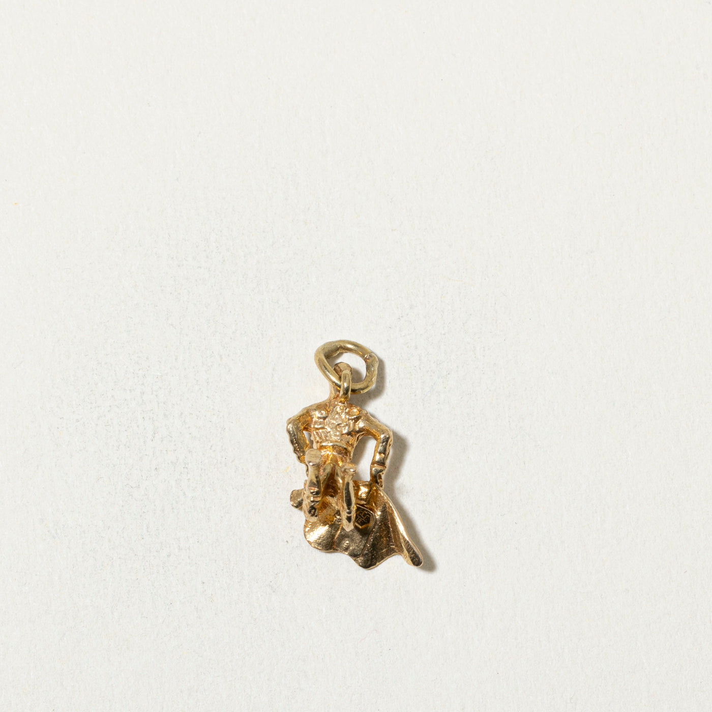 18k Matador Charm