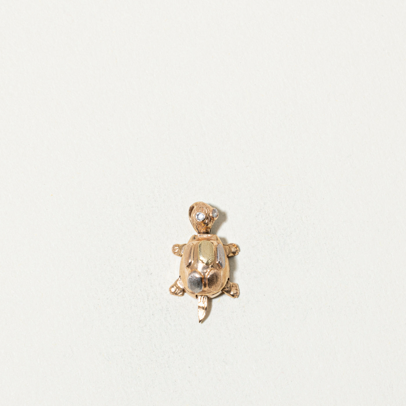 14k Turtle Pendant