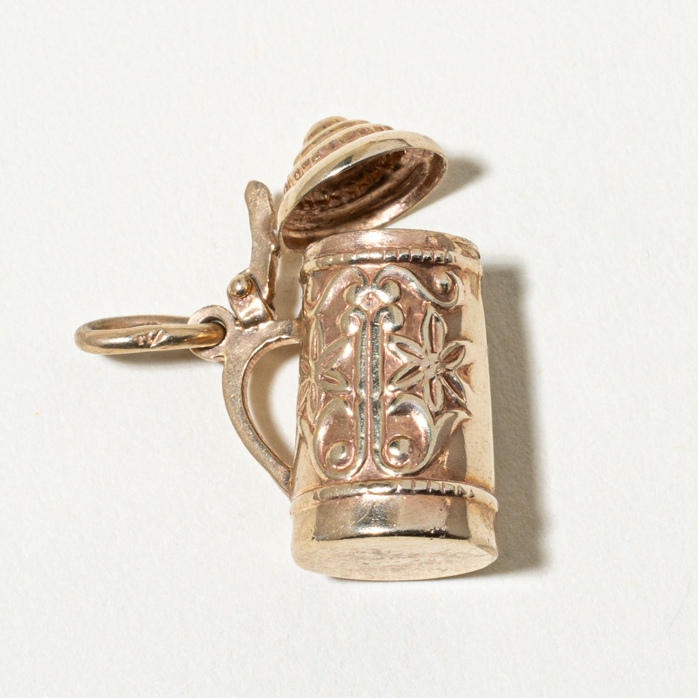 10k Floral Beer Stein Charm