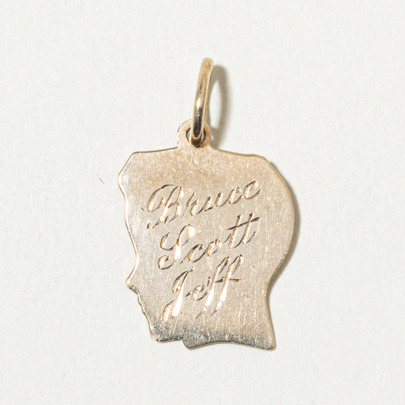 10k Engraved Facial Profile Pendant