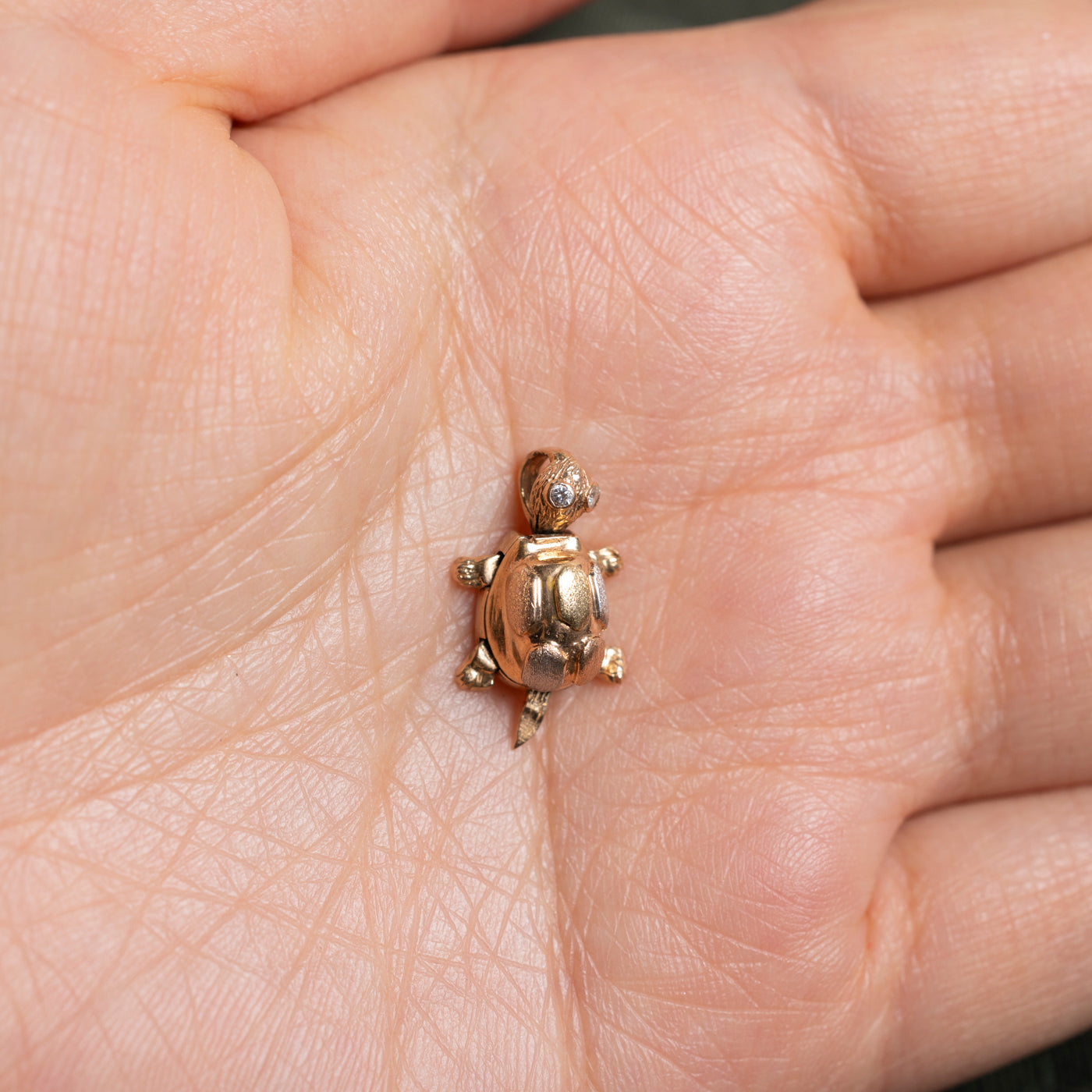 14k Turtle Pendant