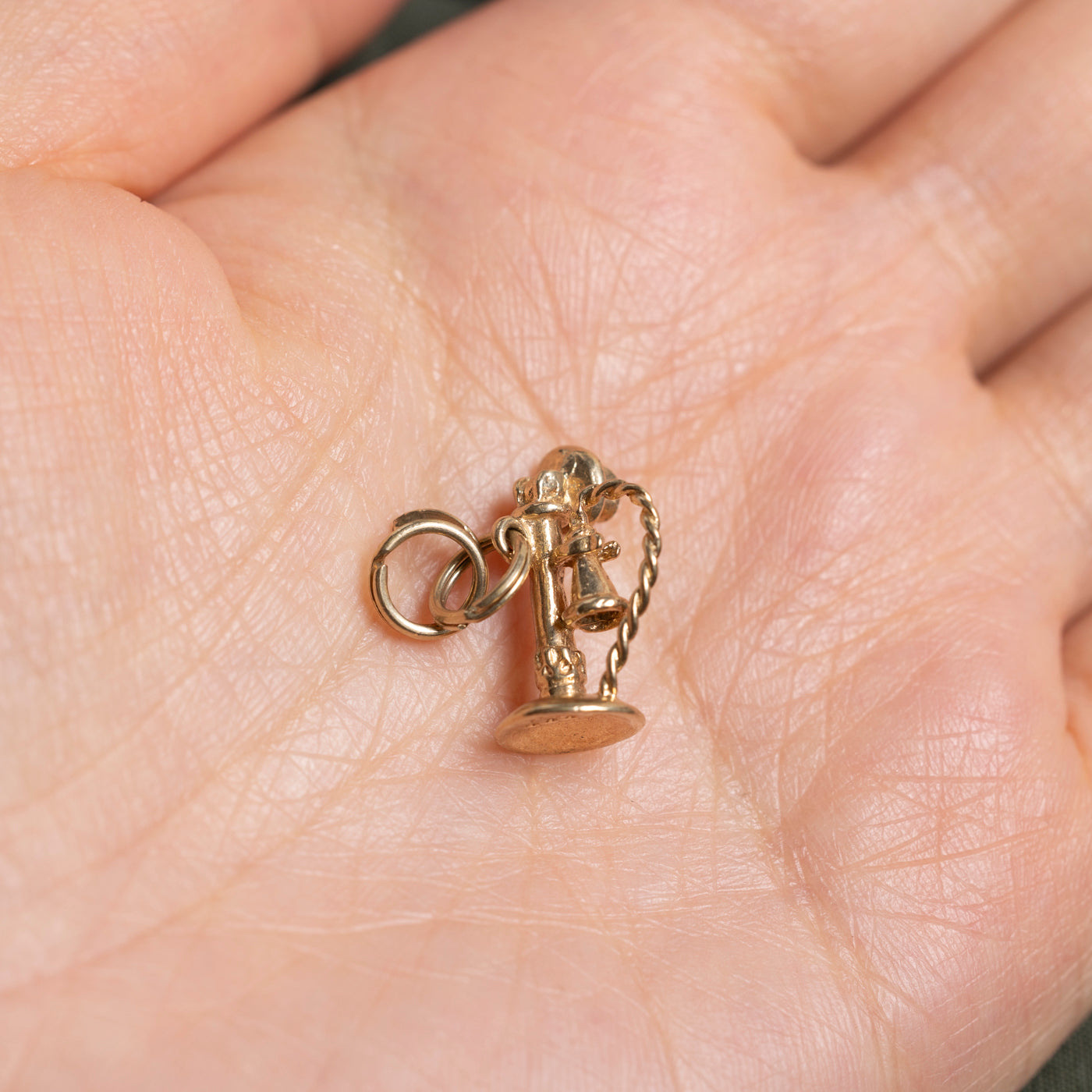 10k Candlestick Telephone Charm